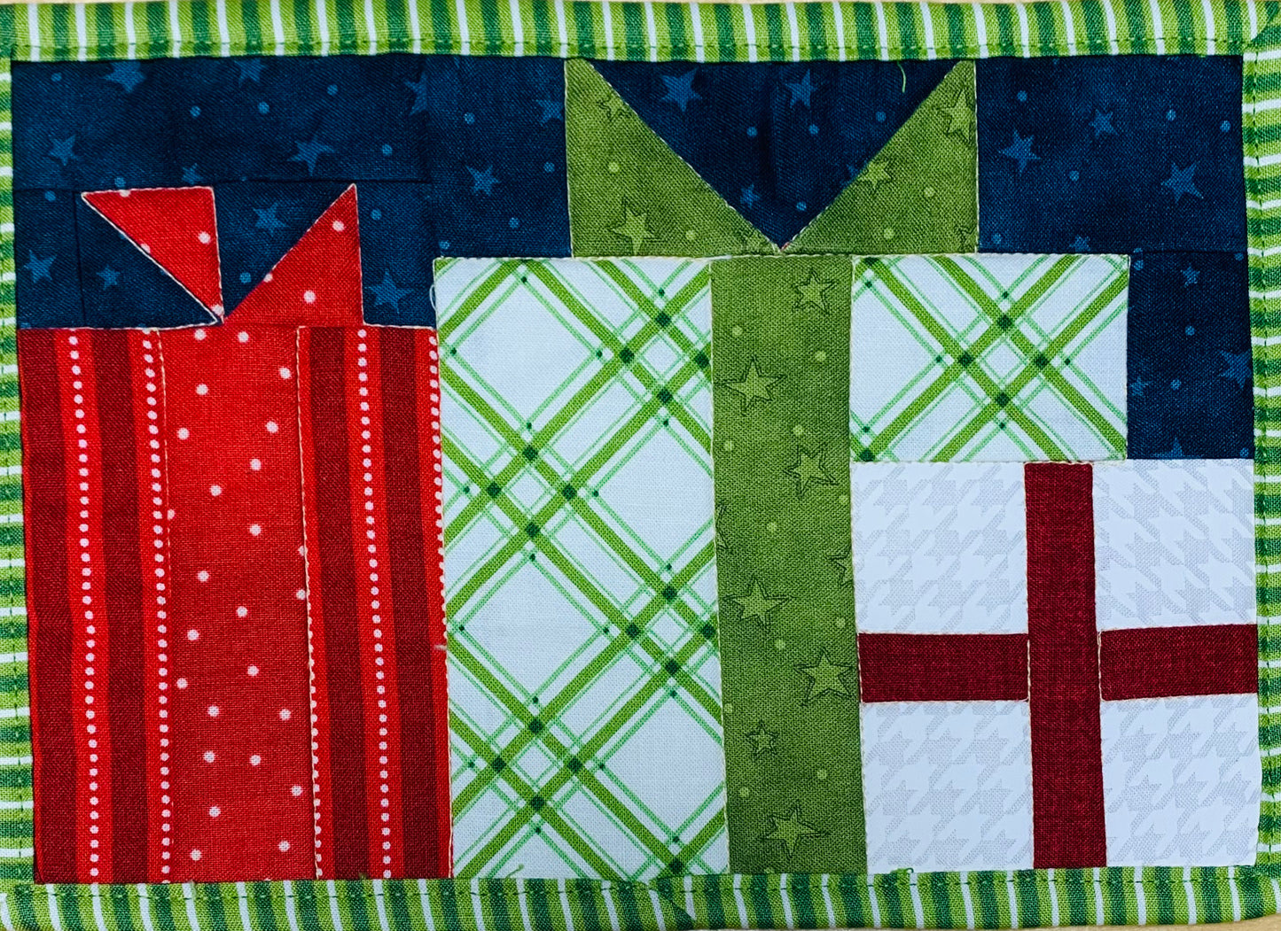 Christmas Mug Rugs Pattern